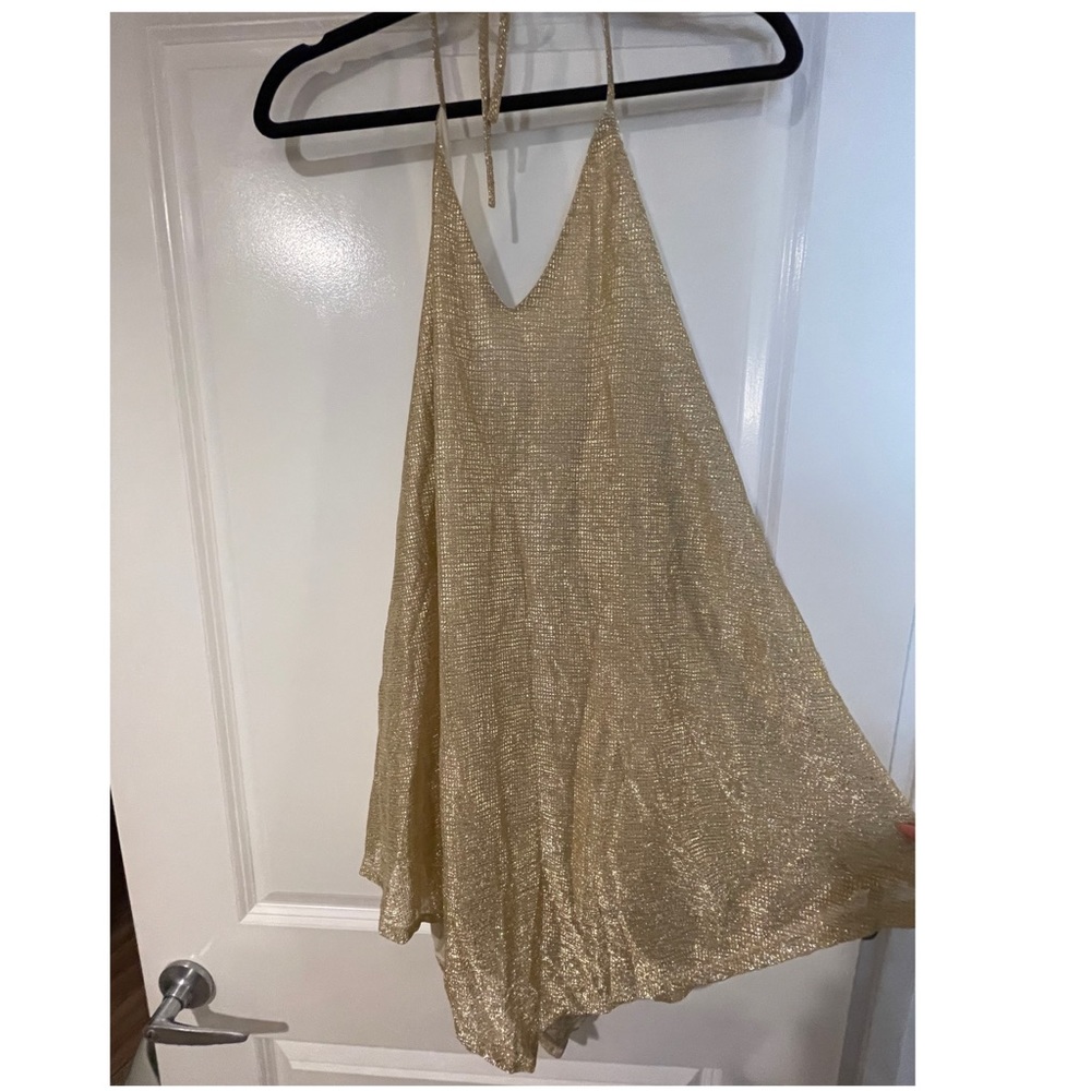 Good halter dress